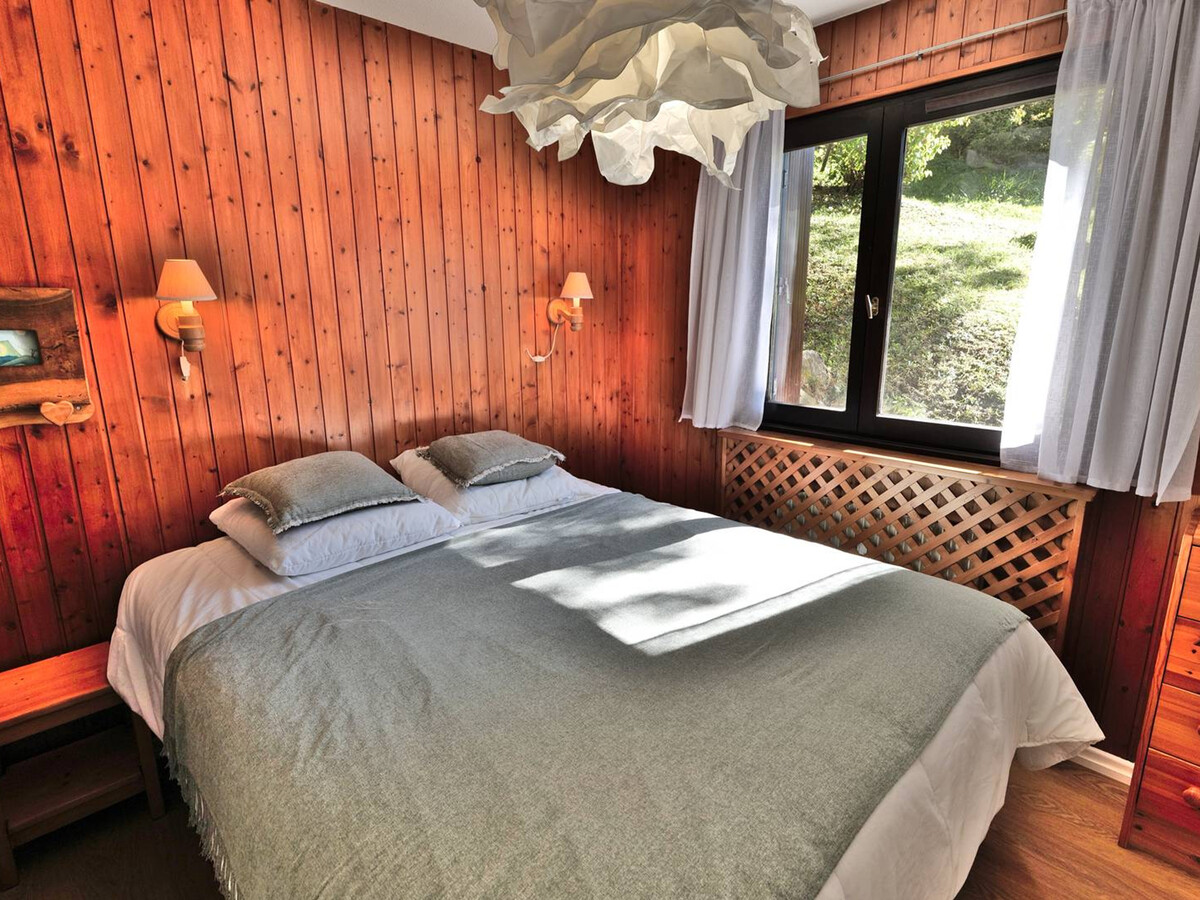 T2 rénové au Grand-Bornand, balcon et terrasse vue Aravis - Photo 6