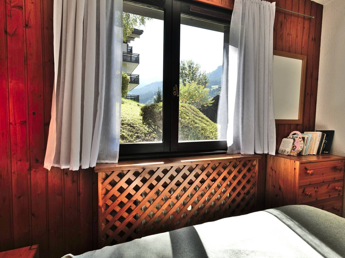 T2 rénové au Grand-Bornand, balcon et terrasse vue Aravis - Photo 7