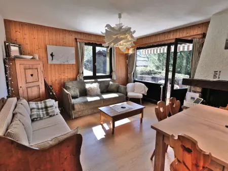 Location appartement à Le Grand Bornand, T2 rénové au Grand-Bornand avec balcon, parking et terrasse, 4 pers, proche village