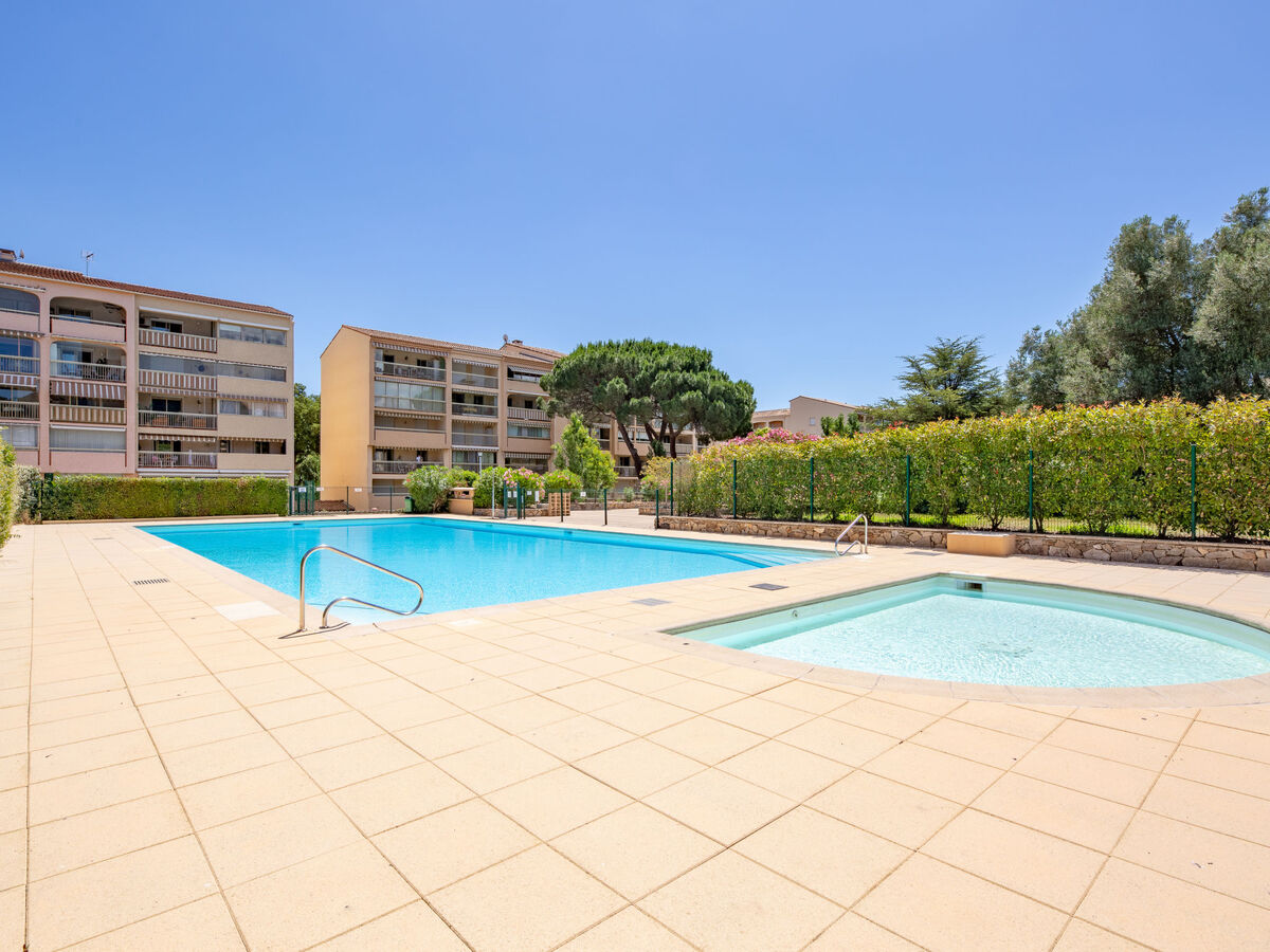 Apt 2 pièces rénové avec piscine à Sainte-Maxime - Photo 16