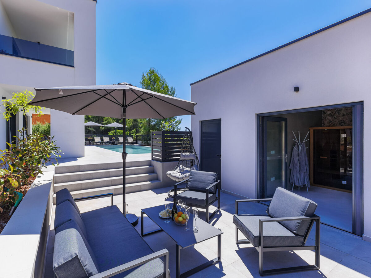 Villa David 4 chambres avec piscine chauffée à Medulin - Photo 2