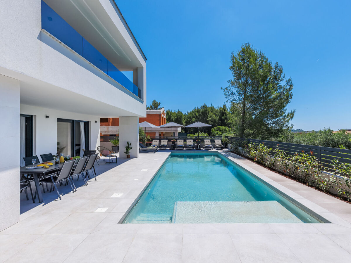 Villa David 4 chambres avec piscine chauffée à Medulin - Photo 10