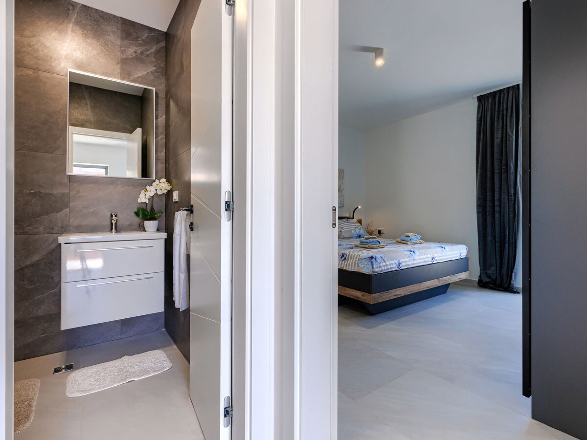 Villa David 4 chambres avec piscine chauffée à Medulin - Photo 25