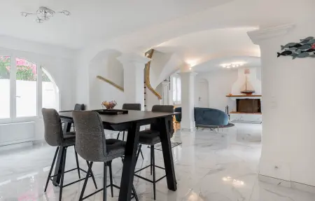 Maison 5 chambres avec piscine à Saint-Maxime : photo 7