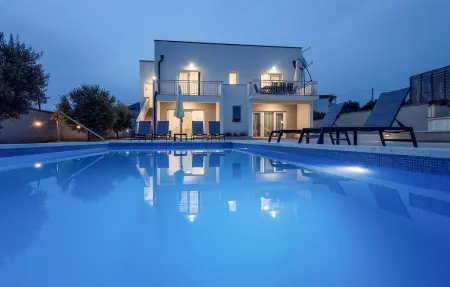 Location maison à Vrsi