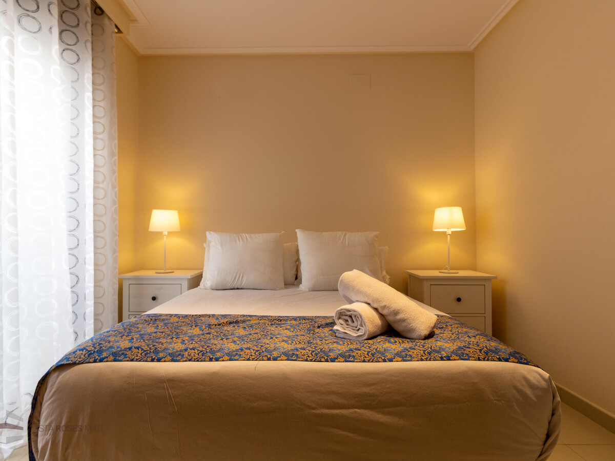 Appart 3 chambres Roses, vue mer à 80m du littoral - Photo 16