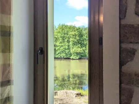 Gîte sur île privée en Berry, accès passerelle : photo 6