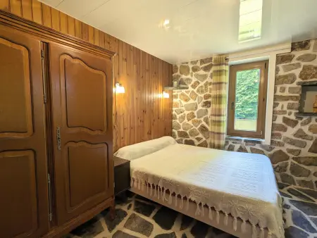 Gîte sur île privée en Berry, accès passerelle : photo 14