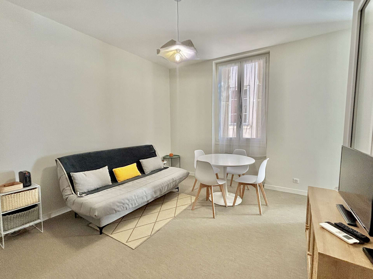 Appartement climatisé centre-ville Ajaccio, cours Napoléon - Photo 3