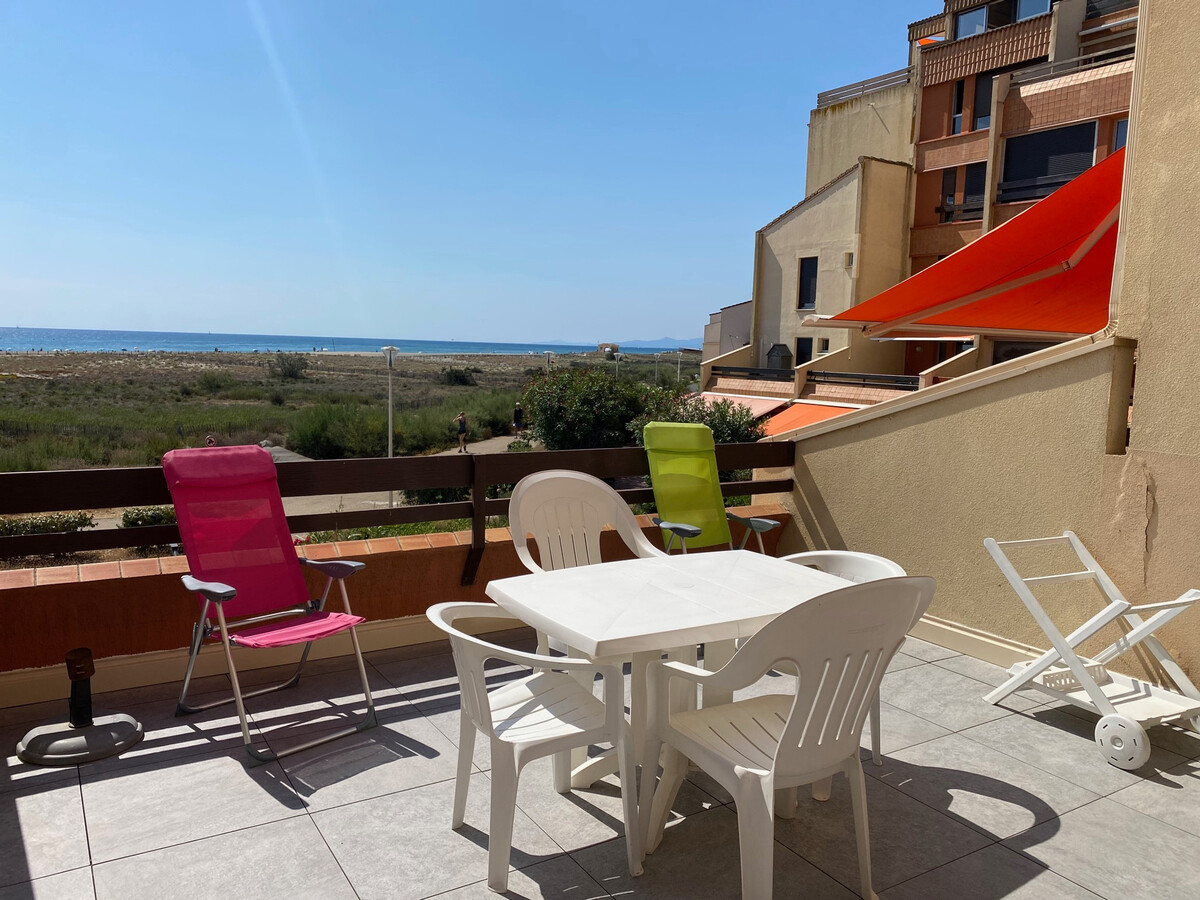 Studio cabine 4 pers. face mer avec parking à Port Leucate - Photo 4