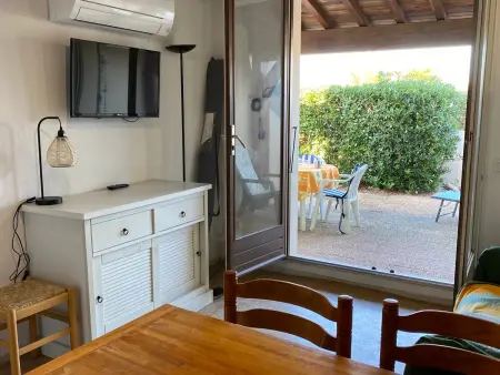 Villa T4 au Bord du Lac avec Terrasse, 6 Pers, Parking, Animaux Acceptés, Classée 1* - Photo 6
