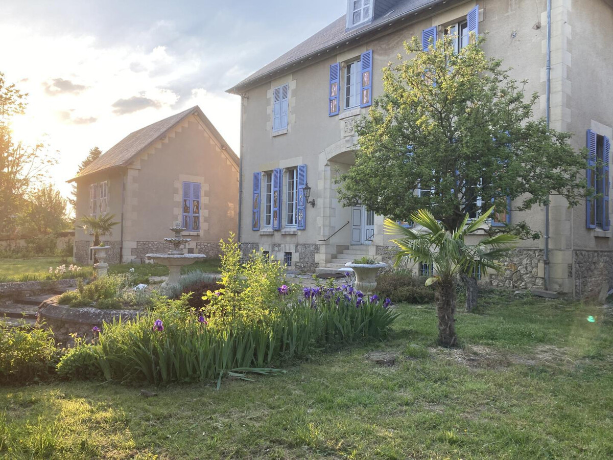 Villa Sainte Marie, gîte 1900 avec jardin clos à Sanssat - Photo 29