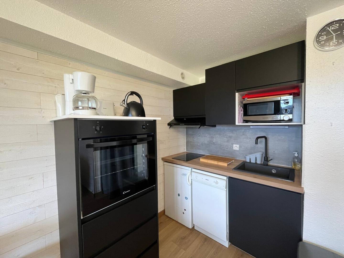 Appartement rénové 1 chambre + cabine aux Angles - Photo 3