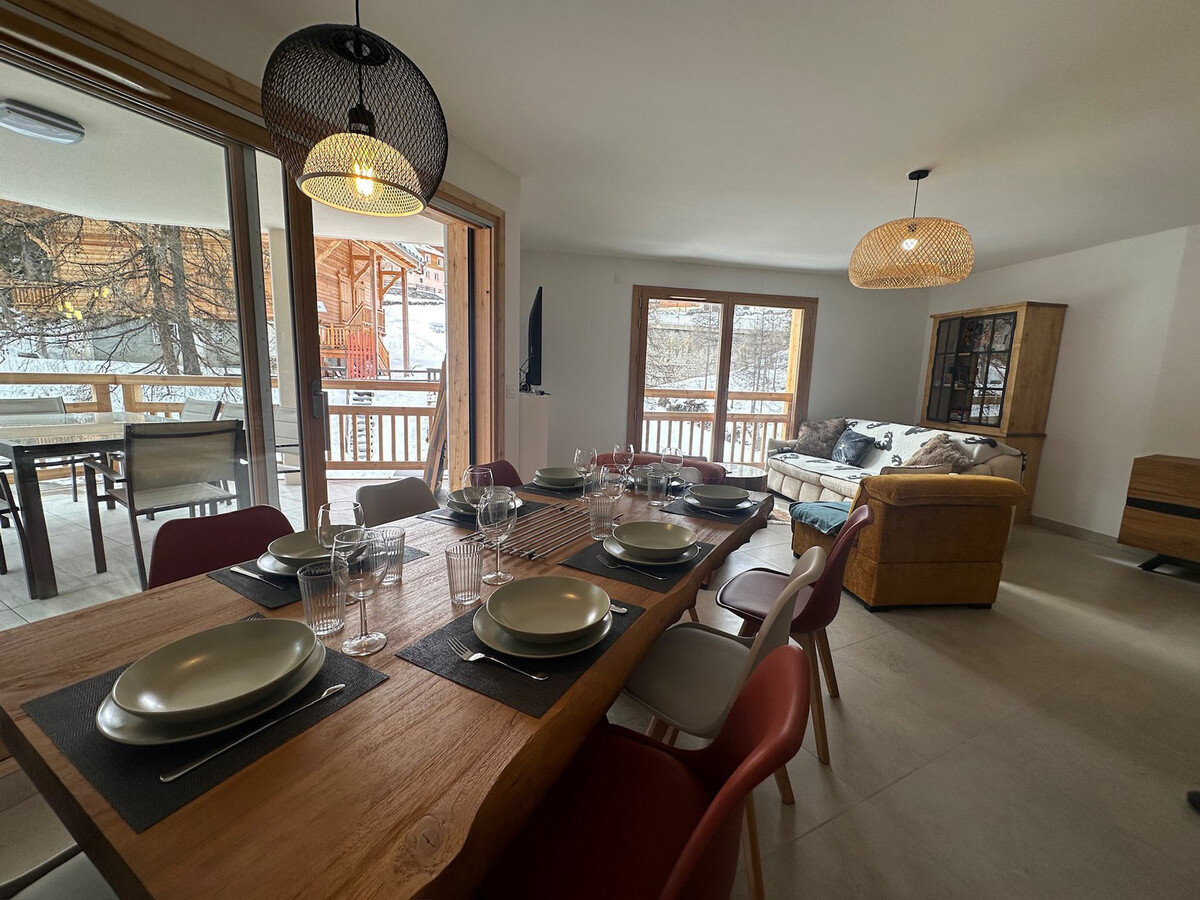Appartement 95m² 8 pers. à Vars – Garage, spa et accès pistes - Photo 3