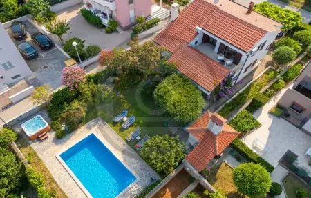 Location maison à Kozino, Villa Lostura