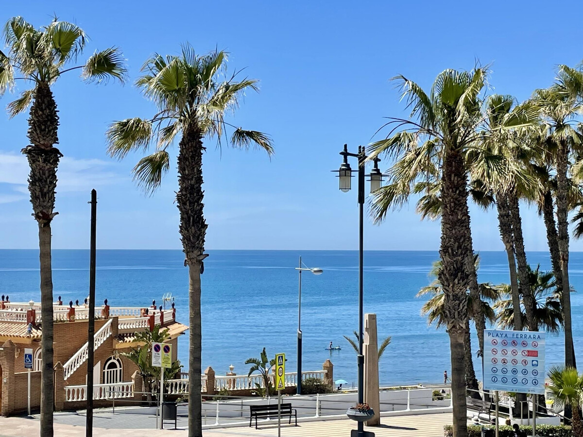Appartement neuf première ligne de plage à Torrox Costa - Photo 25