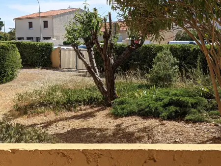 Location appartement à Port la Nouvelle, Charmant T2 proche plage à Port-la-Nouvelle, terrasse et parking inclus