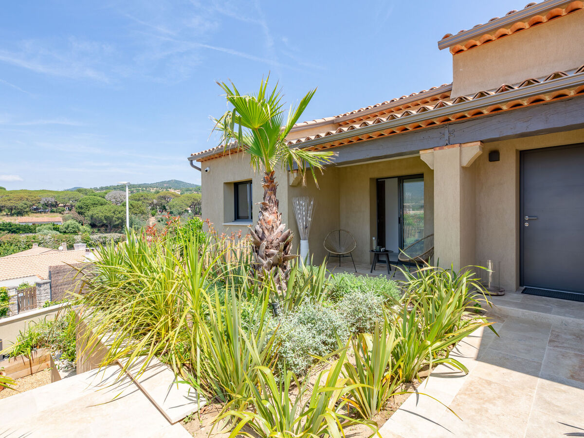 Maison Akemi rénovée 2024, piscine chauffée à Sainte-Maxime - Photo 26
