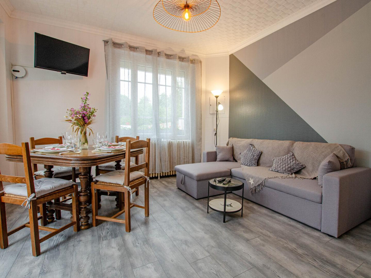 Gîte avec piscine, jeux et vélos à Fouchères - Photo 7