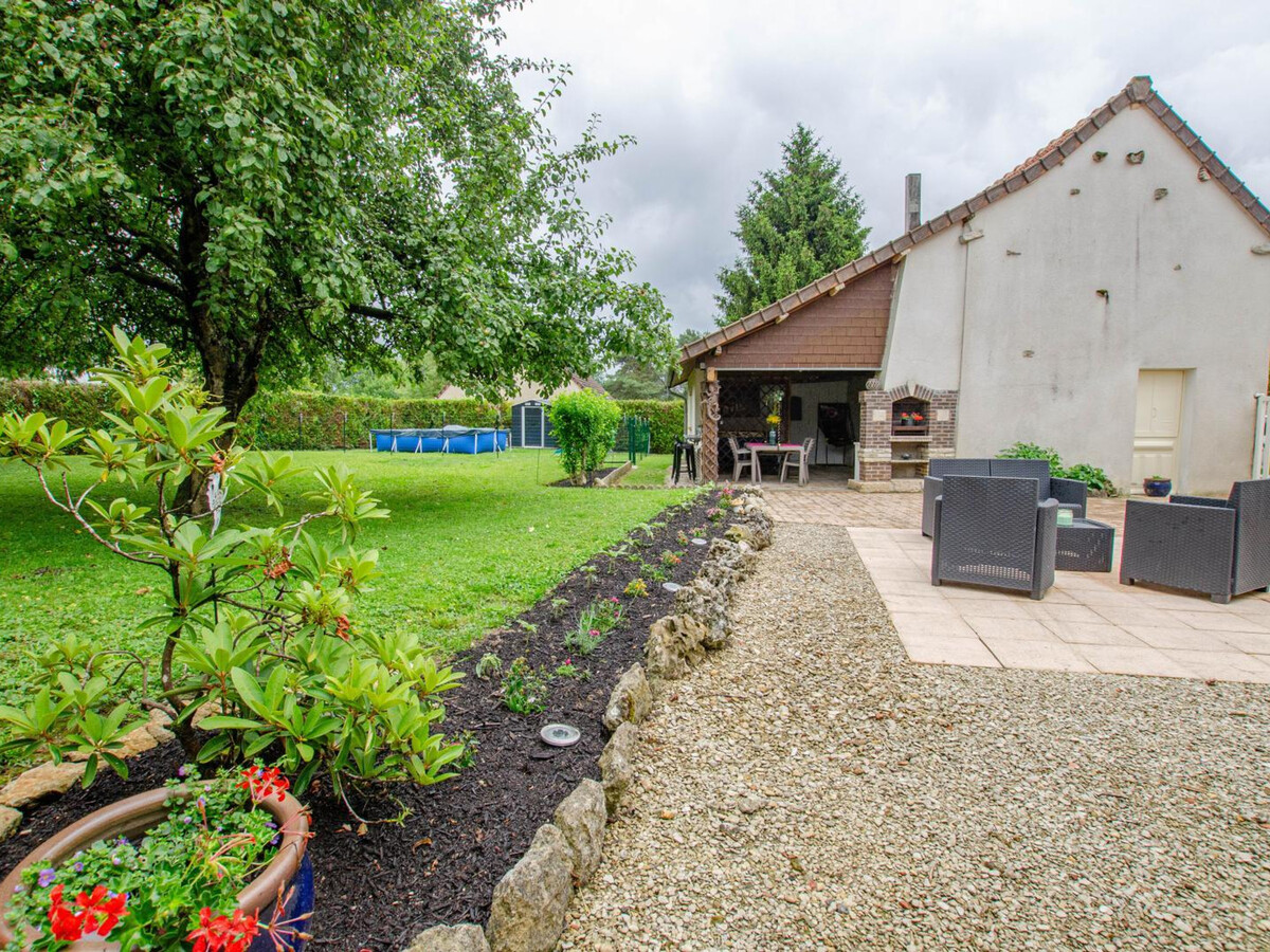 Gîte avec piscine, jeux et vélos à Fouchères - Photo 21