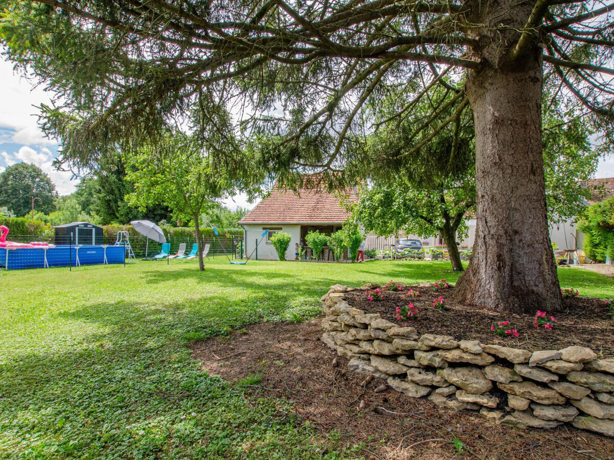 Gîte avec piscine, jeux et vélos à Fouchères - Photo 23