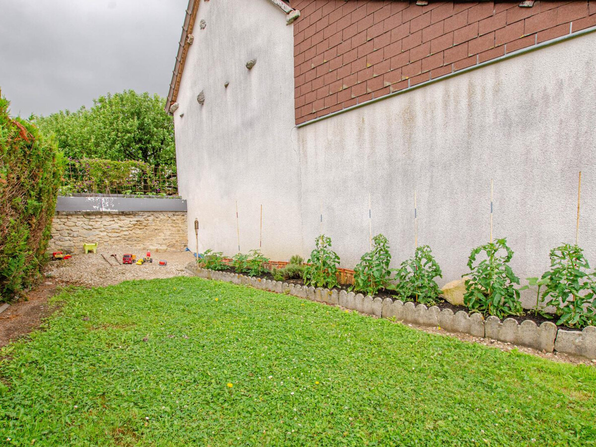 Gîte avec piscine, jeux et vélos à Fouchères - Photo 24