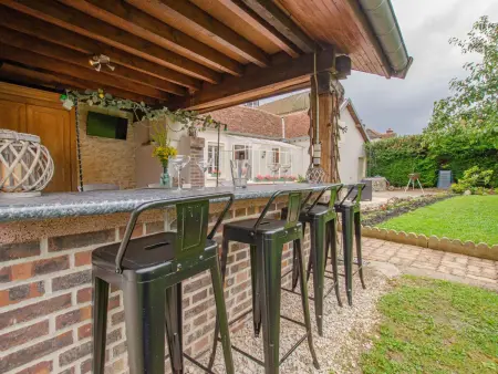 Location gite à Fouchères, Charmante maisonnette avec jardin et animaux acceptés
