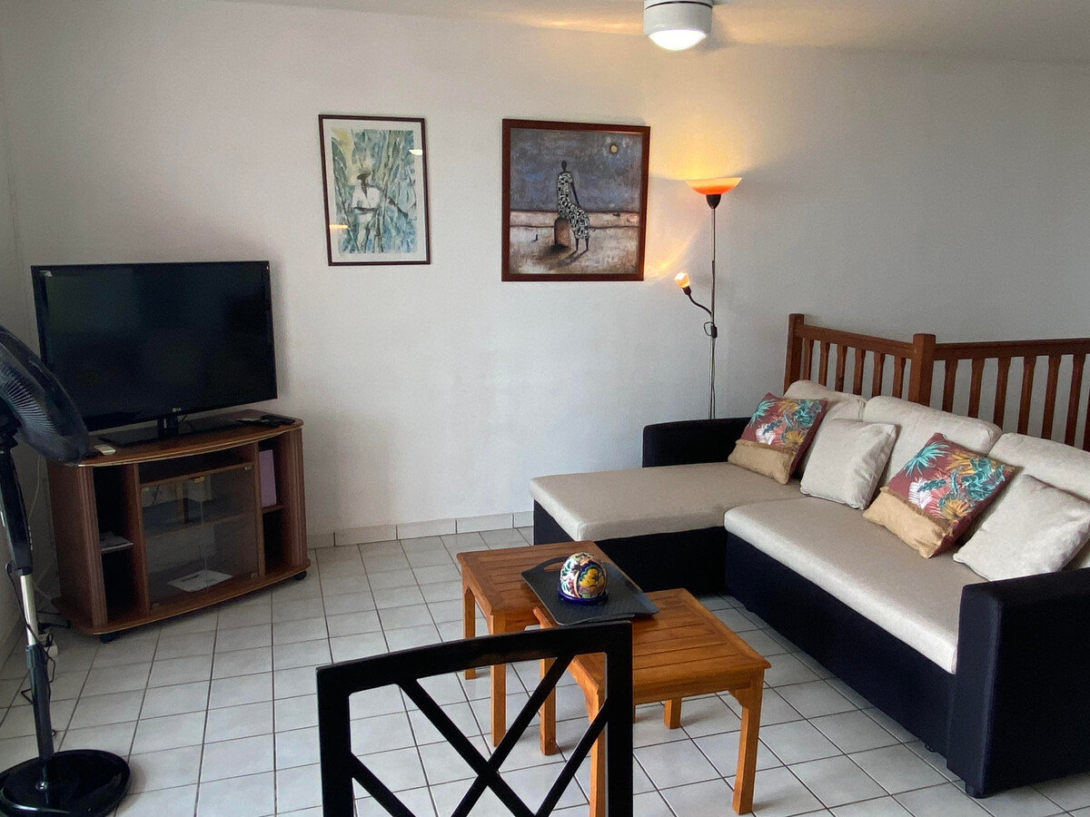 Appartement 2 chambres avec terrasse sur baie à L'Anse Mitan - Photo 3