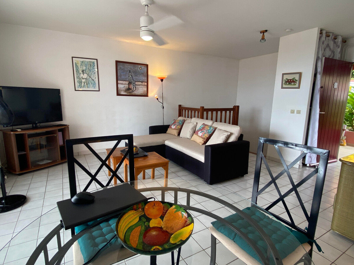 Appartement 2 chambres avec terrasse sur baie à L'Anse Mitan - Photo 4