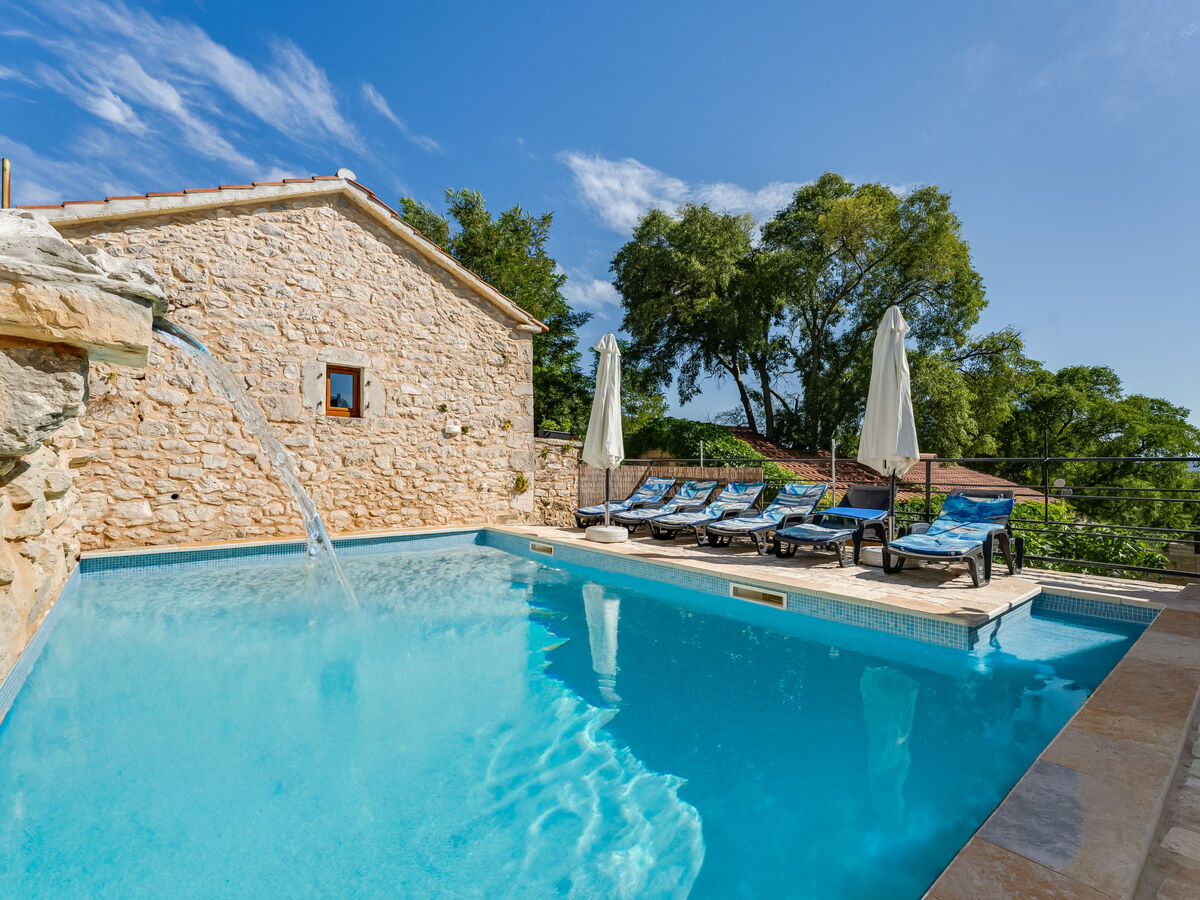 Maison Ana avec piscine privée à Pirovac - Photo 1