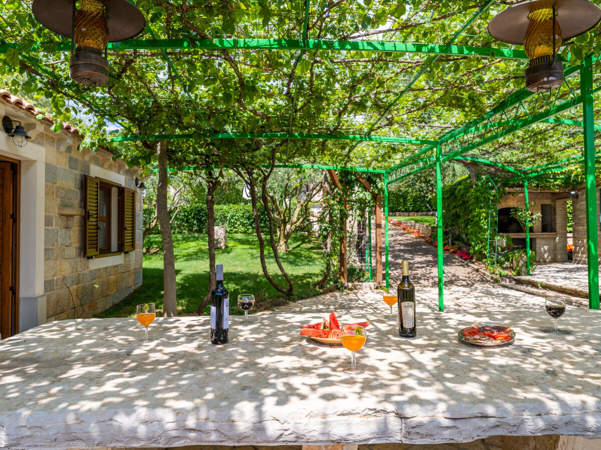 Maison Nataša avec piscine privée à Pirovac - Photo 5