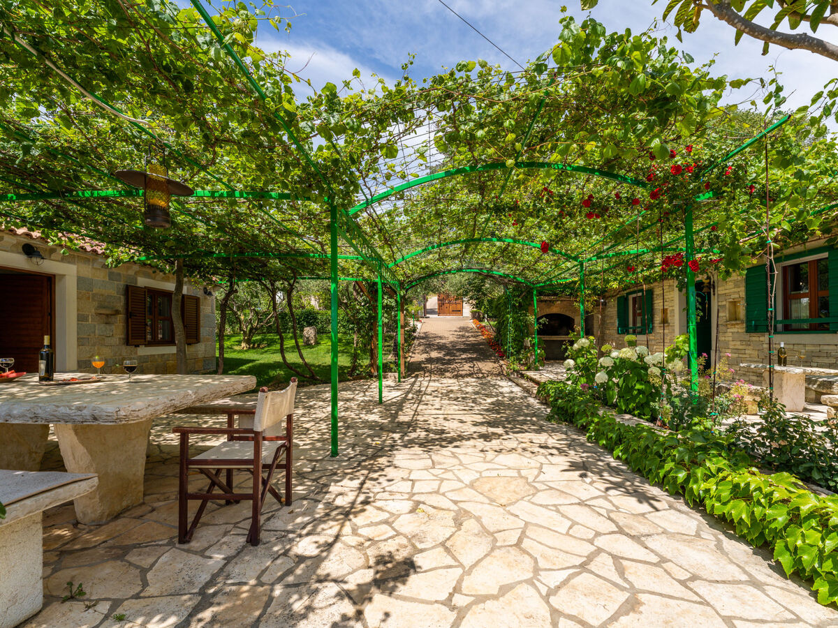 Maison Nataša avec piscine privée à Pirovac - Photo 20
