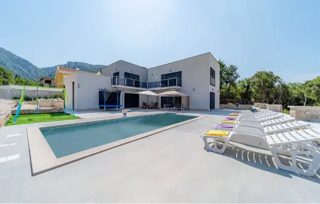 Location maison à Duba Stonska