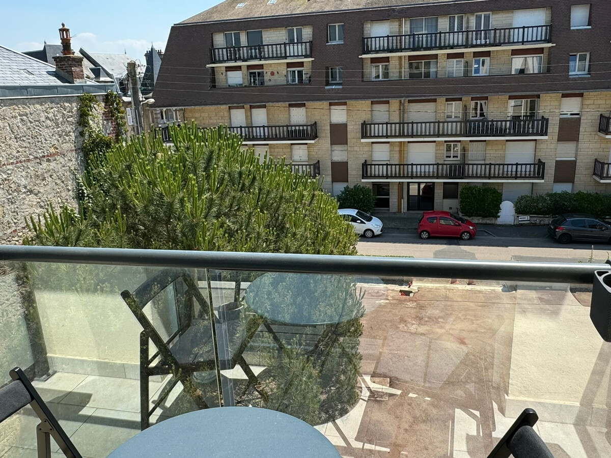 Studio 21 m² face mer à Cabourg, balcon plein sud - Photo 3