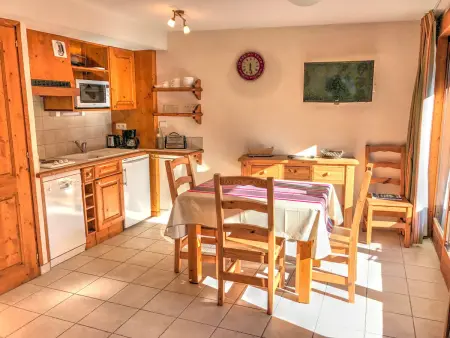 Studio 35 m² centre Morzine, balcon Sud-Est : photo 2