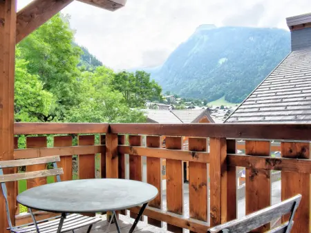 Studio 35 m² centre Morzine, balcon Sud-Est : photo 6