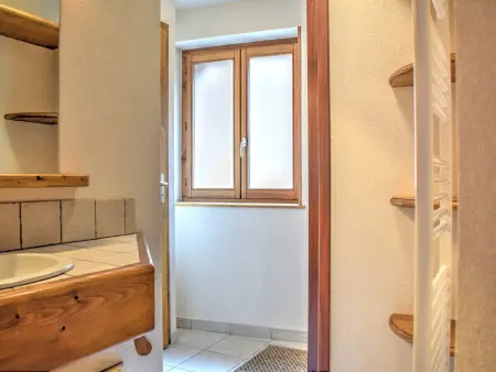 Studio 35 m² centre Morzine, balcon Sud-Est : photo 9