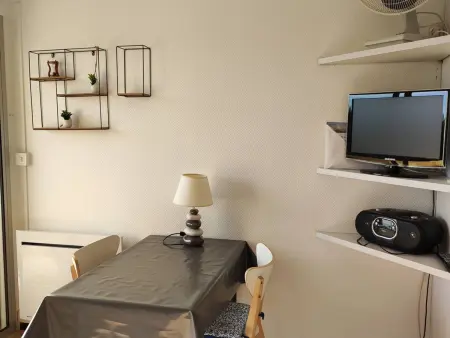 Studio 2 étoiles avec loggia à Balaruc-les-Bains : photo 2