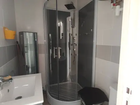 Studio 2 étoiles avec loggia à Balaruc-les-Bains : photo 4