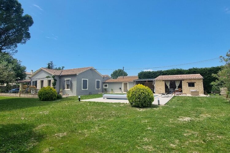 Maison rénovée 6 pers. avec piscine aux Alpilles - Photo 1