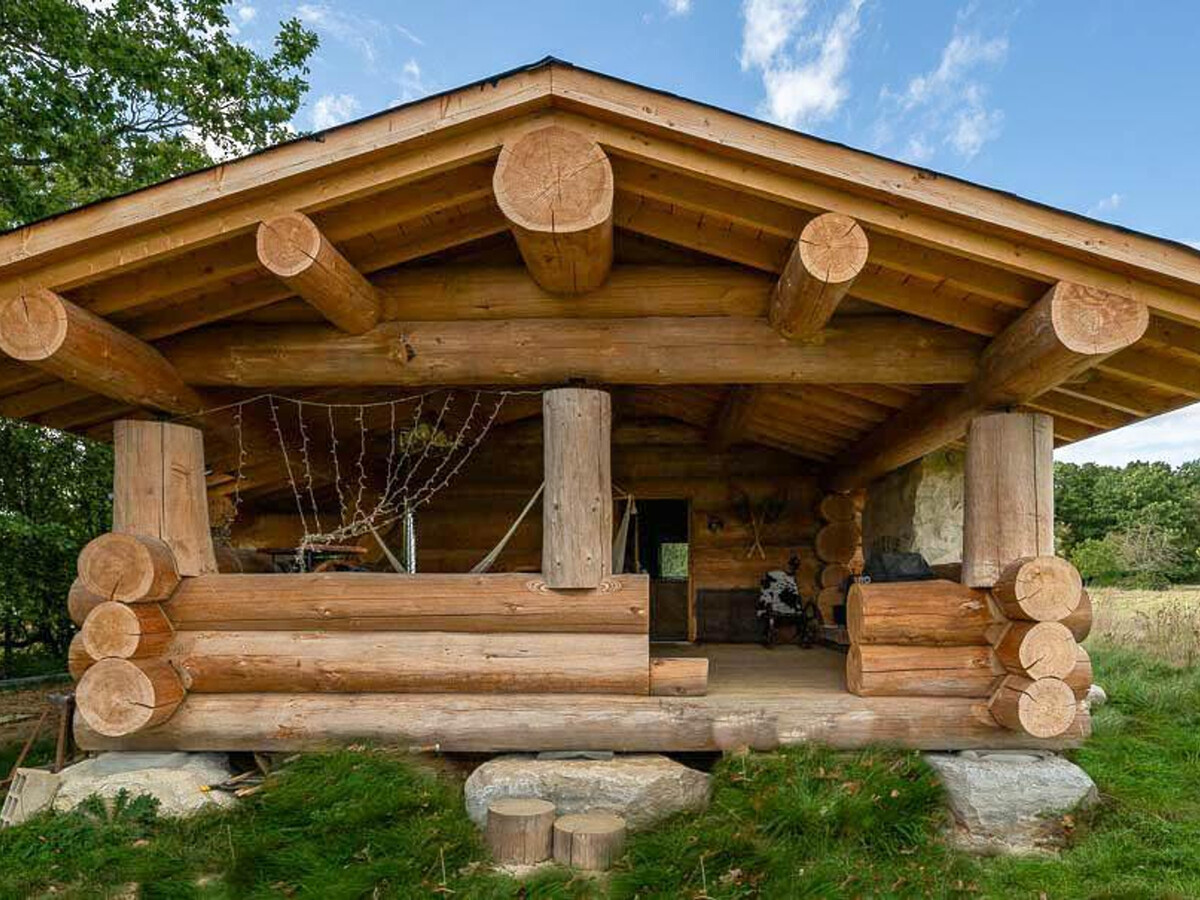 Cabane du Trappeur : séjour insolite en forêt avec sauna - Photo 1