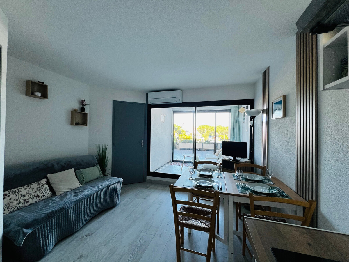 Appartement rénové, terrasse ombragée, 200 m plage - Photo 6