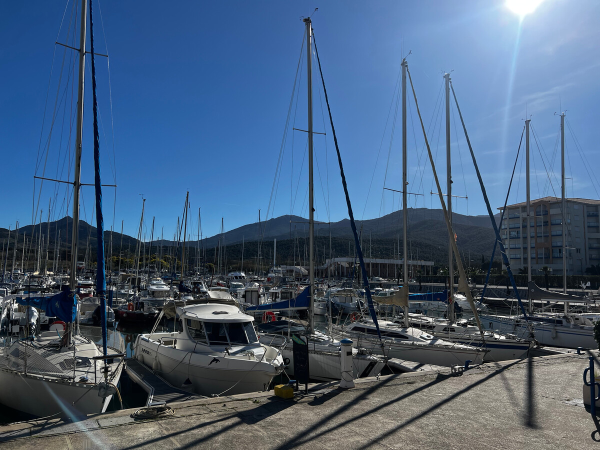 Appartement rénové, terrasse ombragée, 200 m plage - Photo 17