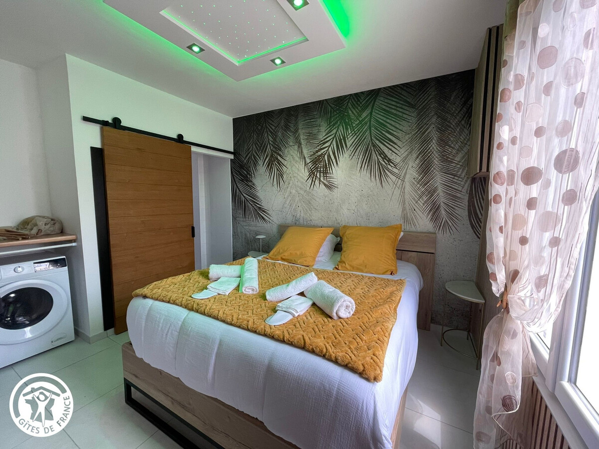 Gîte 2 pers. avec spa en chambre, jardin à 1 km Atlantique - Photo 8
