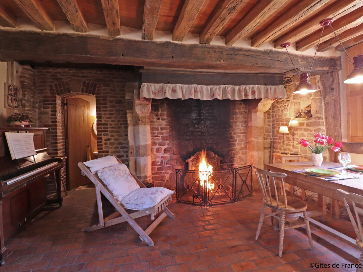 Chaumière d'Auge avec cheminée, jardin et accès forêt-jardin - Photo 4
