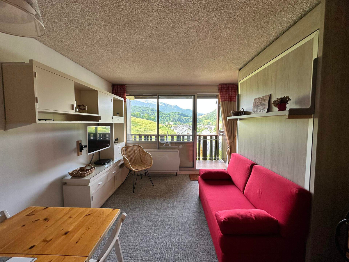 Studio cabine 27 m², balcon sud, vue montagne - Photo 2
