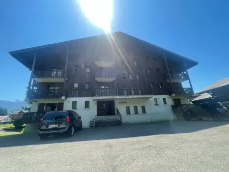 Studio Les Mélèzes à Samoëns, balcon et ski-bus à 10m : photo 16