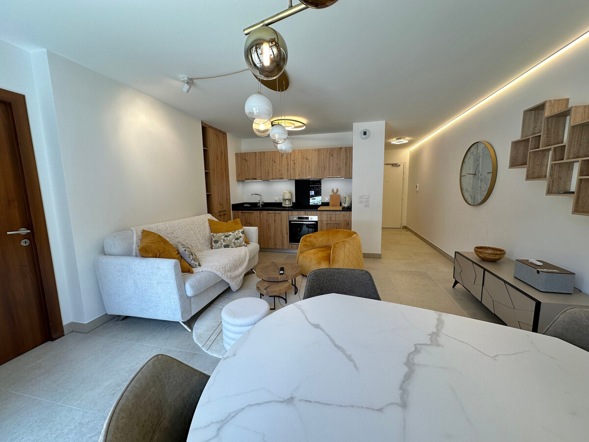 T3 moderne 65 m² avec spa et sauna à Vars - Photo 2