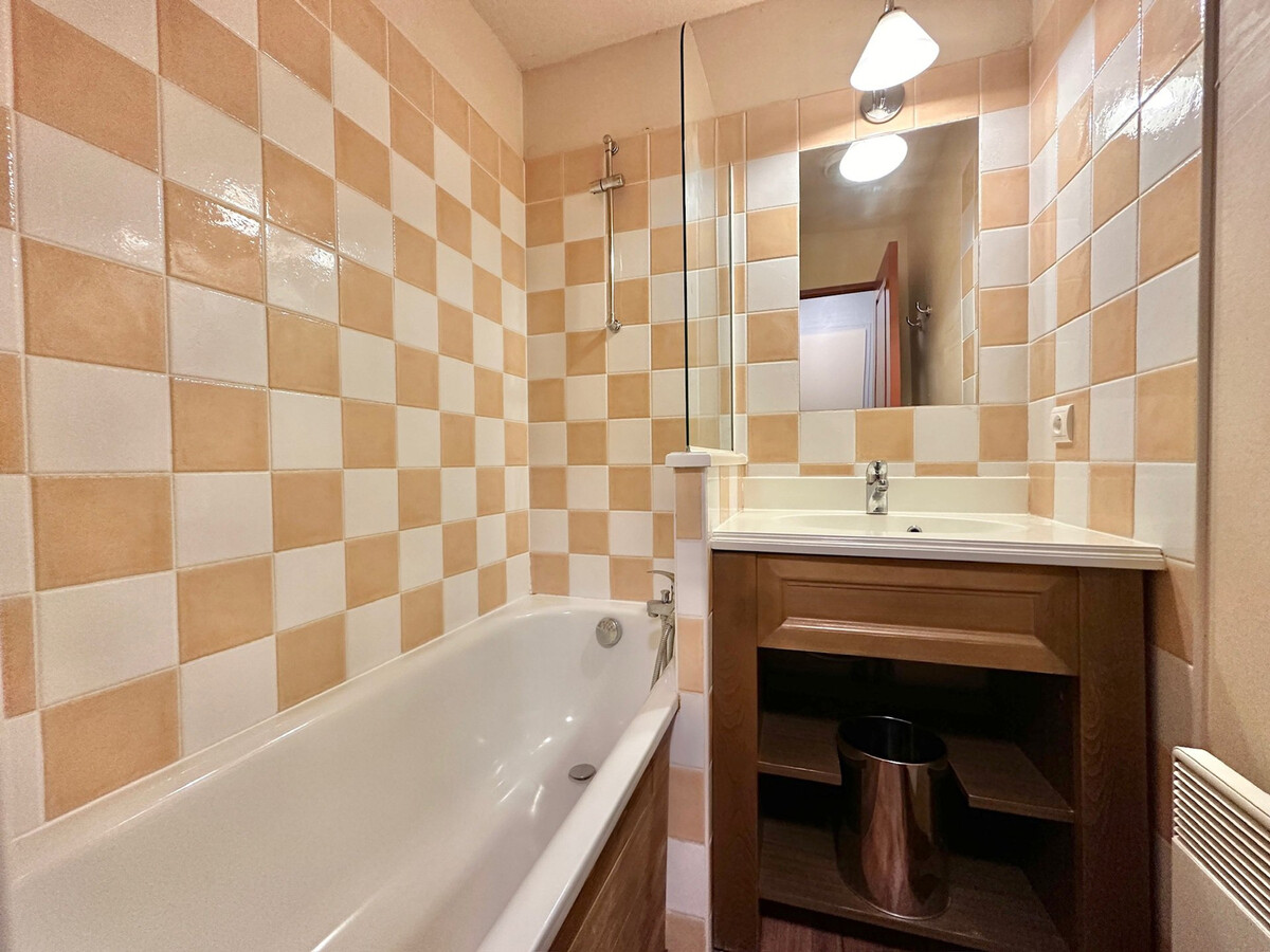 Appartement 1 chambre ski au pied à Vars, piscine chauffée - Photo 10