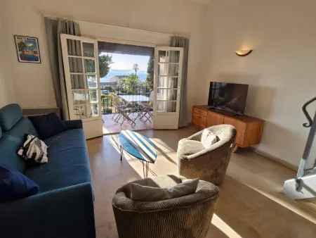 Appartement 2 pièces mezzanine, piscine et vue mer à Sainte-Maxime : photo 9
